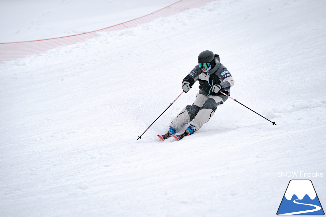 なんと約10年ぶりの「技術選」撮影?! PREMIER SKI ACADEMY presents 『2026プレミアカップ・スキー技術選』レポート！｜朝里川温泉スキー場